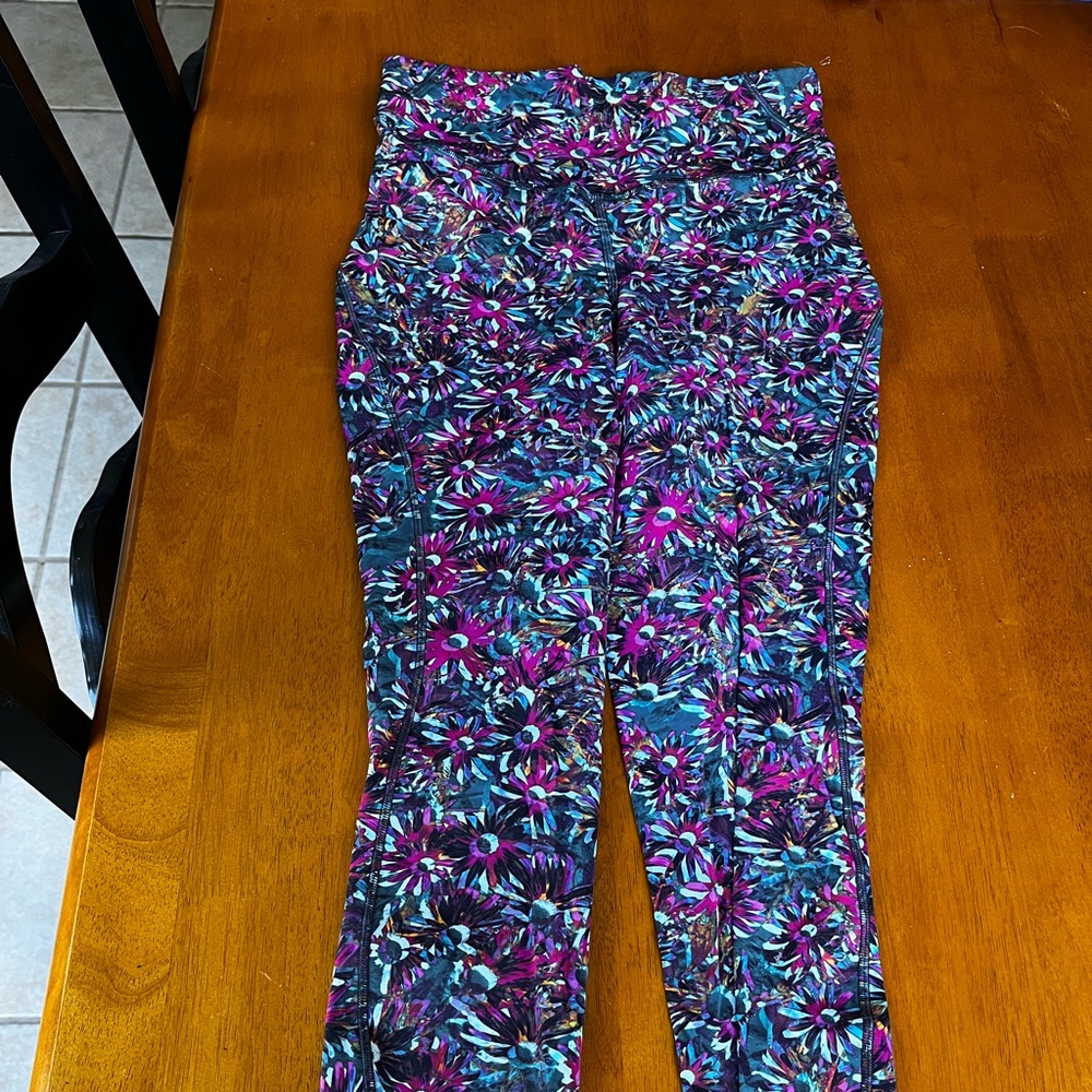 EUC- base pace high rise running tight 25” - size 6 - floral electric multi